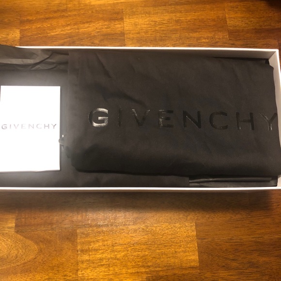 NIB $395 GIVENCHY Logo Slide Sandal in size 36 - Picture 13 of 15